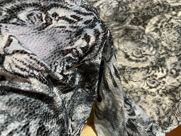 Italian Designer Fabric burnt out silk velvet, devore fabric with tigers design/Alta Moda 1 ⋆