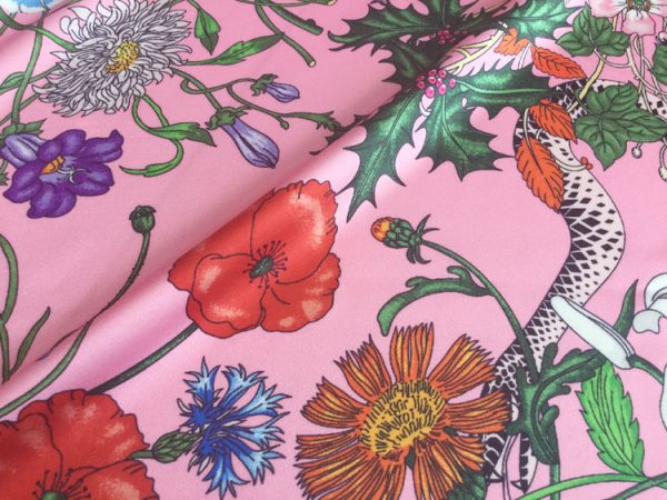 Beautiful Gucci Floral and dragonfly,lizard fabric.