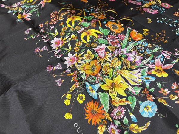 Gucci silk satin in floral design