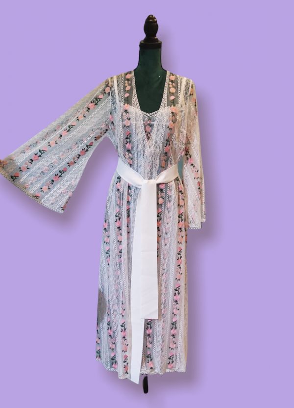 Lingerie,Nightwear set of Night dress and Robe kimono in Embroidered