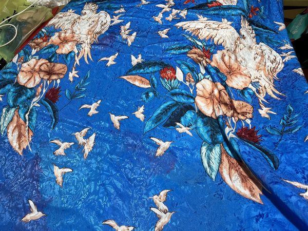 Wonderful and bright with a parrot Silky viscose jacquard