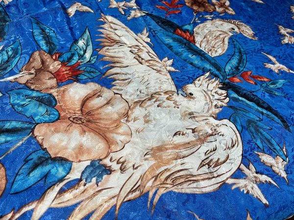 Wonderful and bright with a parrot Silky viscose jacquard